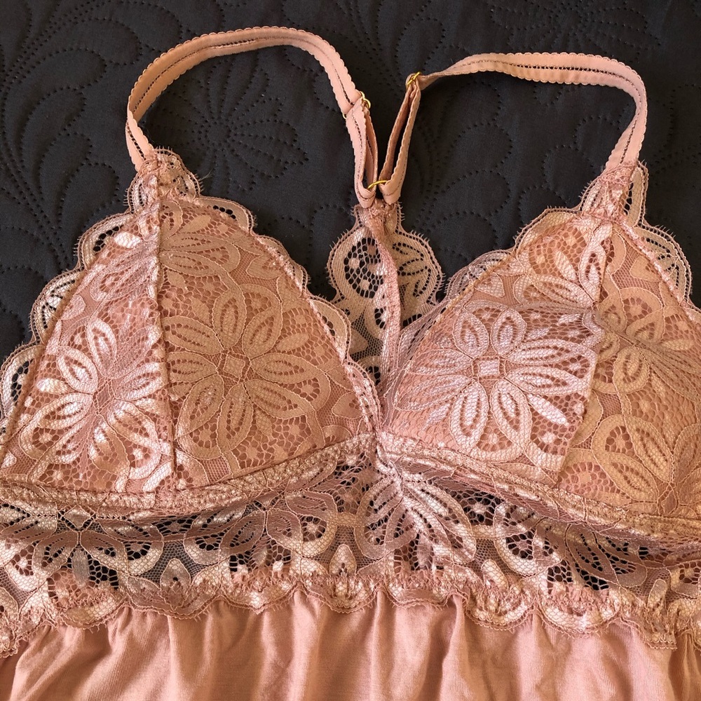 Daisy Fuentes 2 piece Pajama Set Cami Top & Shorts